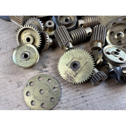 400 - Rare & Unusual Size Meccano Cogs & Gears