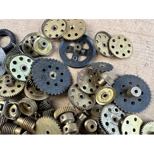 400 - Rare & Unusual Size Meccano Cogs & Gears