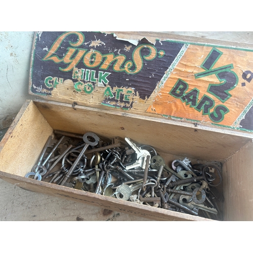 487 - Vintage Bread Bin & Keys including Vintage Furniture Keys