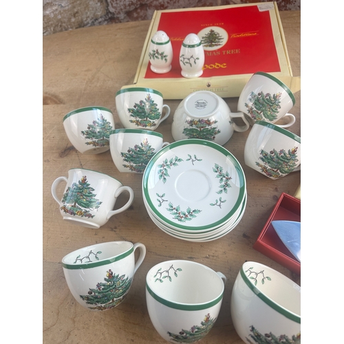 575 - Spode Christmas Tree Tea Cups & Saucers with serving items