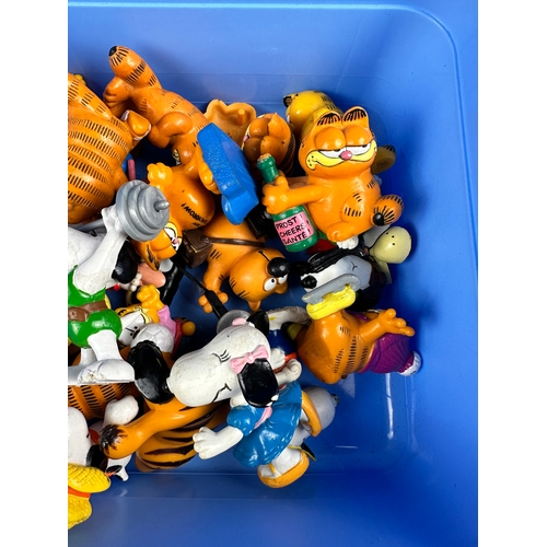 404 - Vintage Garfield & Snoopy Collectable Figures