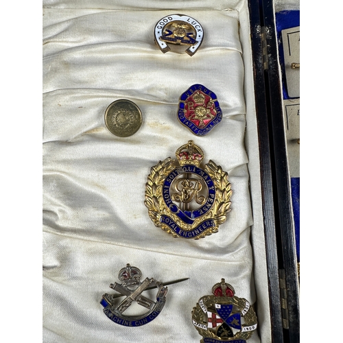 510 - Group of Collectable Military Badges