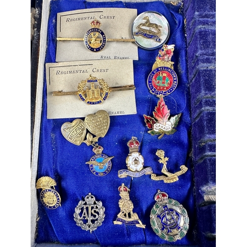 510 - Group of Collectable Military Badges