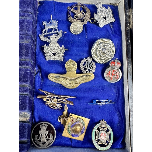 510 - Group of Collectable Military Badges