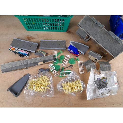 413 - Quantity of Mostly OO Model Railway Track, Buildings, Scenery and Spares