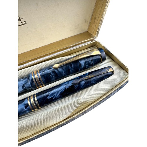 139 - Conway Stewart '388' Fountain Pen with 14k Nib and Matching Propelling Pencil in Original Box