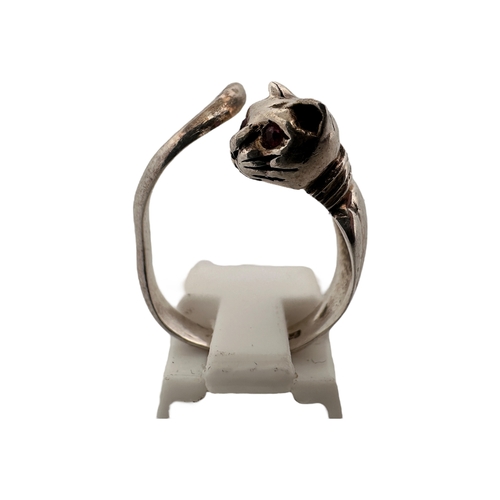 37 - 925 Silver Cat Ring size S...