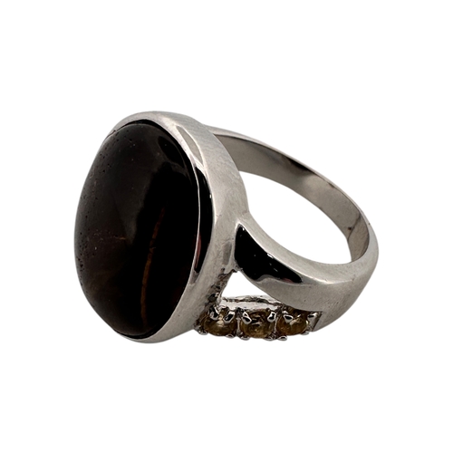 17 - 925 Silver Ring with Tiger's Eye style Cabochon size T...