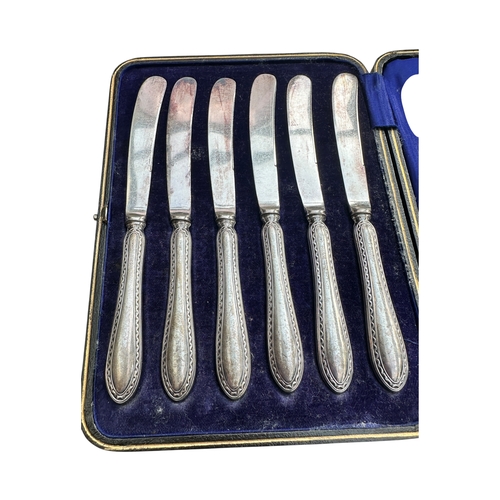 26 - Cased set of Six Silver Handled Tea Knives, Sheffield 1916.