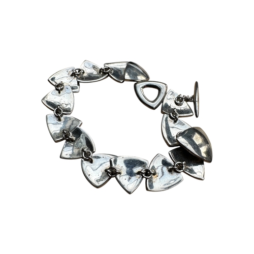 45 - Unusual Silver Bracelet by Kit Heath. Stamped KH925 with London Hallmarks 26.9g