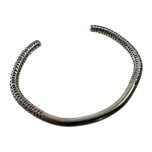 42 - Handwrought Silver Bangle with Textured Detail - stamped 925, 25.2g