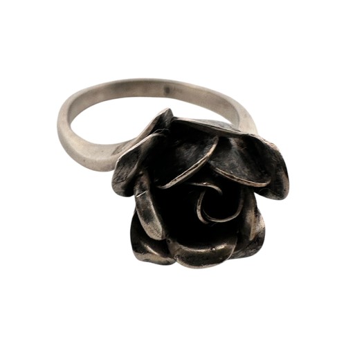 59 - Silver Rose Ring - stamped 925, size O, 4.3g