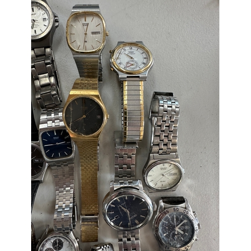 200 - Large Collection of As Found Vintage Seiko Watches for Spares or Repair