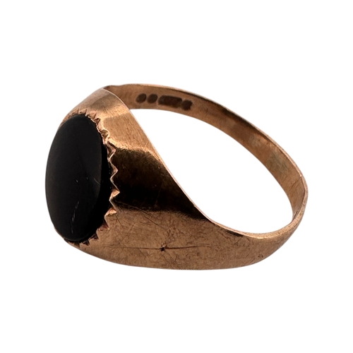 113 - Nine Carat Gold & Onyx Signet Ring. Size O. 2.05g