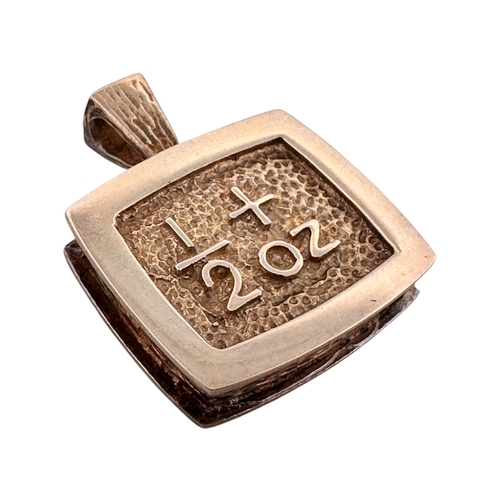 81 - Fully Hallmarked 1/2 Oz Silver Pendant