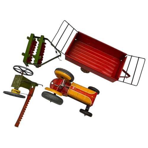 215 - Mettoy Tinplate Clockwork Tractor Toy with Accessories - working