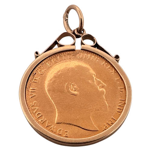 23 - 1907 Full Sovereign in Nine Carat Gold Mount. 9.55g