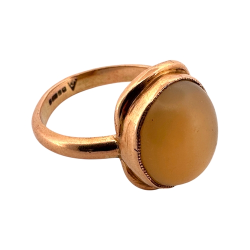 160 - Nine Carat Gold Ring set with Quartz Cabochon. Size O. 4.73g.