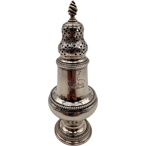 114 - Small George III Silver Sugar Caster. Hallmarked London 1774 by Thomas Daniell. 103.65g