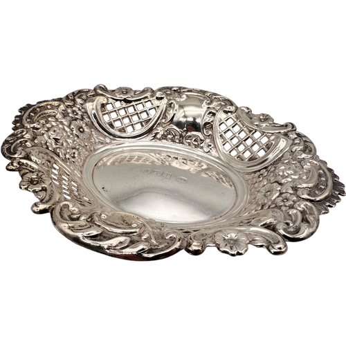 79 - Hallmarked Silver Trinket Dish, Birmingham 1987. 83g