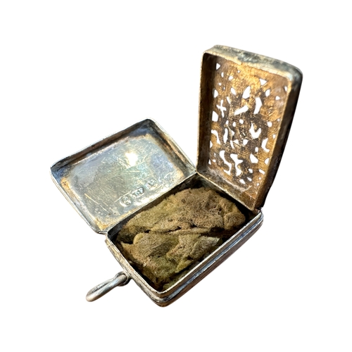 8 - George IV Silver Vinaigrette, Birmingham 1828 by Thomas Freeman. 9.96g Engraved Cartouche
