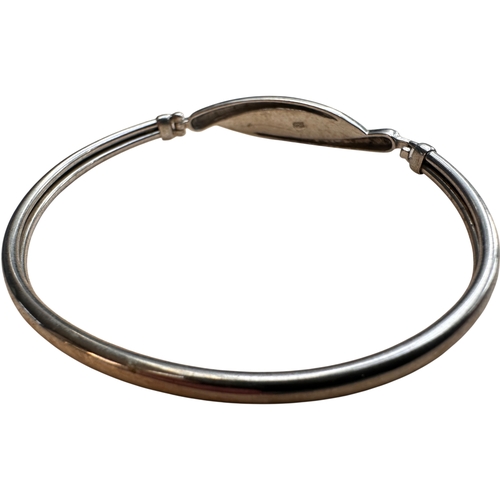 30 - Silver Bangle set with White Stones. 7.3g...
