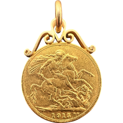 56 - 1915 Full Sovereign with 18 Carat Gold Mount. 9.77g...
