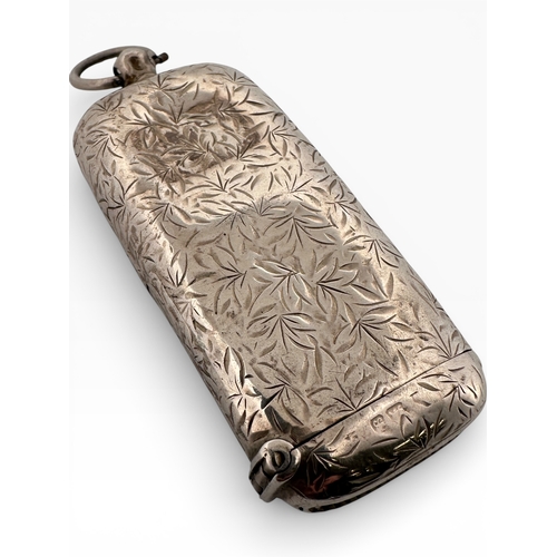 148 - Silver Combination Sovereign, Vesta, Stamp & Photograph Case. Chester 1904. 40.76g