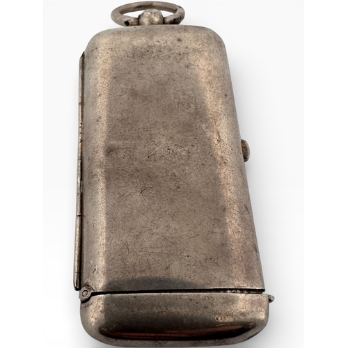 150 - Silver Combination Sovereign, Stamp & Vesta Case, Chester 1903, Payton, Pepper & Sons Ltd. 48.82g