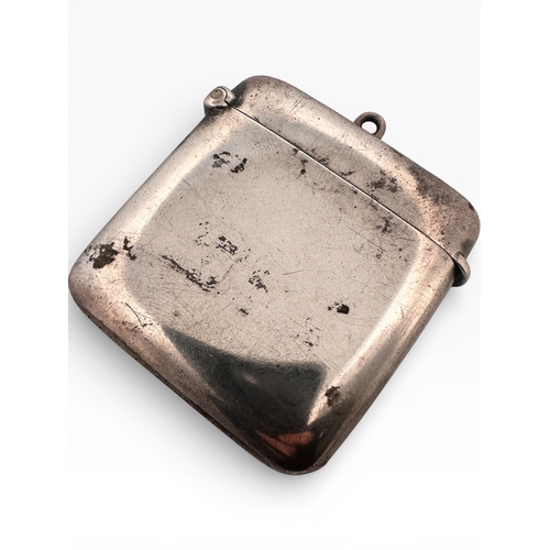 174 - Hallmarked Silver Vesta Case Birmingham 1908. 41.35g