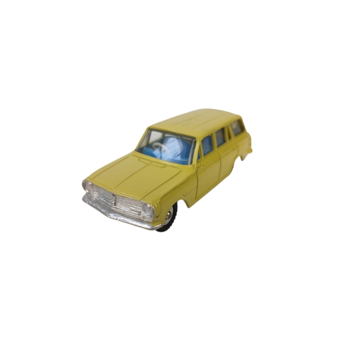558 - Boxed Dinky Toys 141 Vauxhall Victor Estate in pale yellow with blue interior