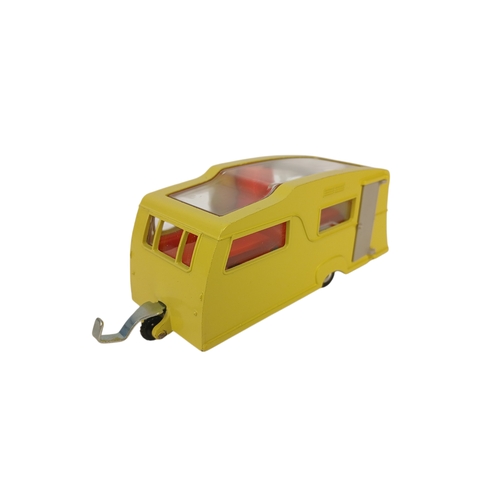 560 - Pair of Boxed Dinky Toys Diecast Models including 117 Four Berth Caravan in pale yellow w/ grey door... 