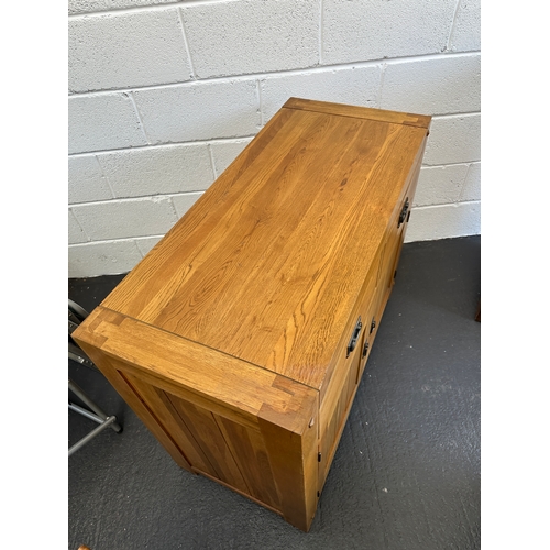 112 - Solid Oak Sideboard/Dresser Base - 109 x 50 x 86cm...