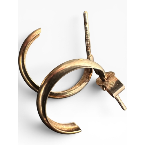 11 - Pair of Nine Carat Gold Earrings. 0.43...