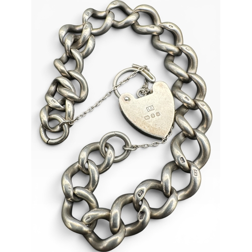 28 - Hallmarked Silver Bracelet with Heart Shaped Clasp. 7