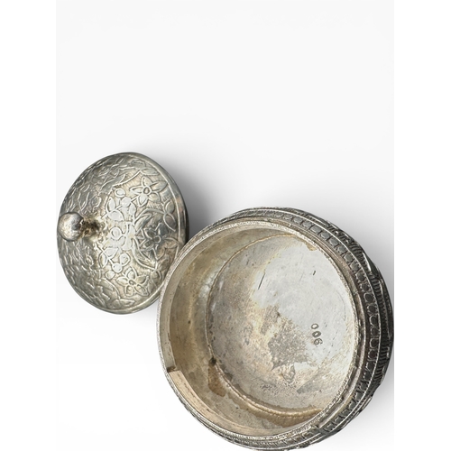 31 - Continental Silver 900 Standard Pill Box. Stamped Marks. 26.7g...