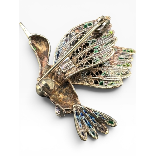 35 - Silver and Enamel Duck Brooch. Stamped 925. 4.1g...