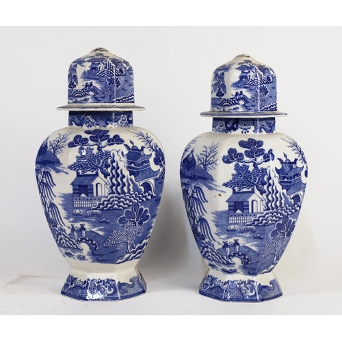 5 - A pair of Mason's Ironstone 'Pagoda' pattern octagonal baluster vases with domed covers, 19th centur... 