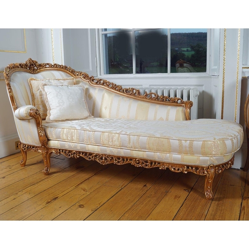 115 - ROCOCCO CARVED GILTWOOD CHAISE LONGUE