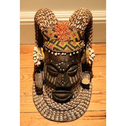 179 - AFRICAN CEREMONIAL HEAD DRESS