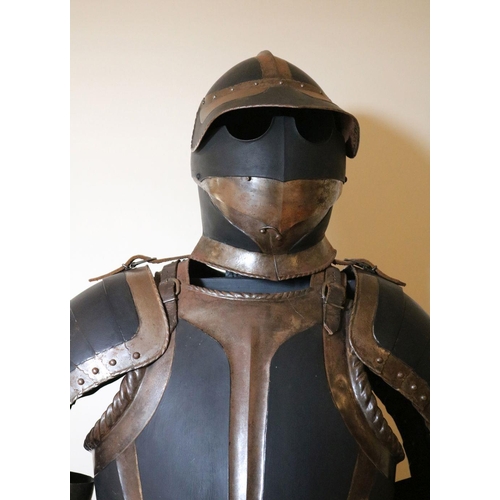 183 - SUIT OF ARMOUR