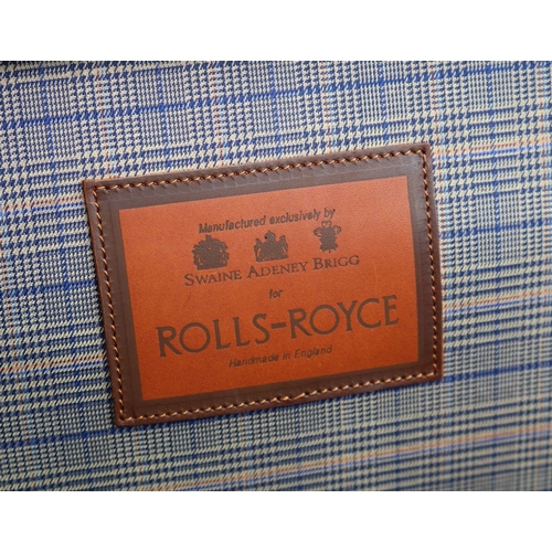 315 - SUITE OF 8 ROLLS ROYCE TRAVEL LUGGAGES