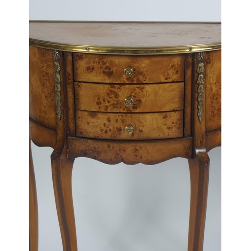 40 - PAIR OF WALNUT AND BRASS MOUNTED LAMP TABLES