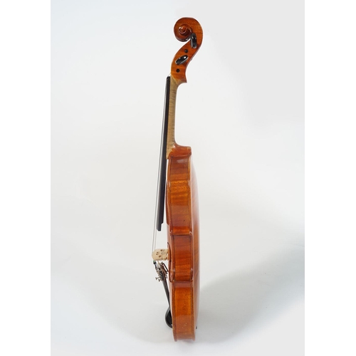 540 - 19TH-CENTURY FRENCH VIOLIN