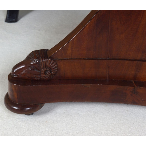 94 - FRENCH EMPIRE MAHOGANY GUERIDON CENTRE TABLE