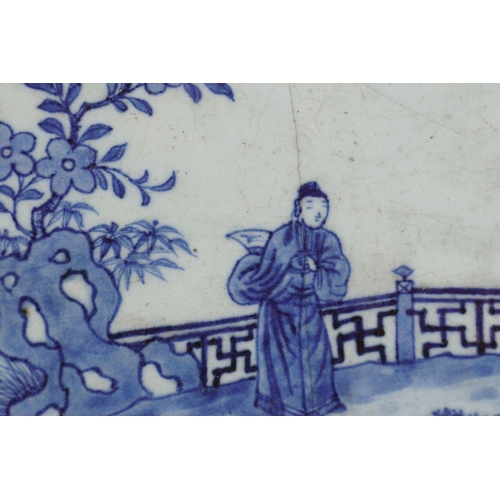 174 - 18TH-CENTURY CHINESE BLUE AND WHITE PLATTER