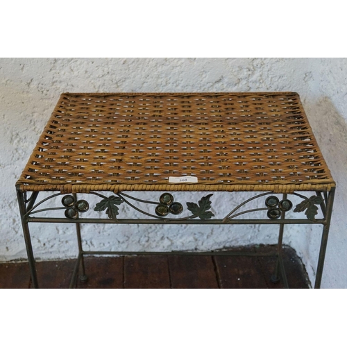 368 - METAL OCCASIONAL TABLE