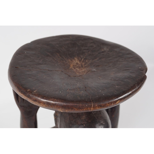 386 - EARLY AFRICAN ASHANTI STOOL