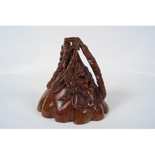 390 - CHINESE HORN LIBATION CUP