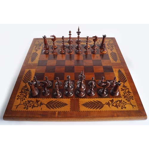 97 - 19TH-CENTURY KILLARNEY ARBUTUS CHESS SET